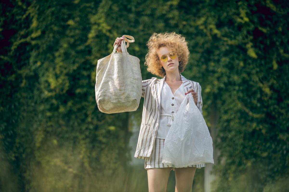 Sustainable Fashion: How to Dress Well While Saving the Planet